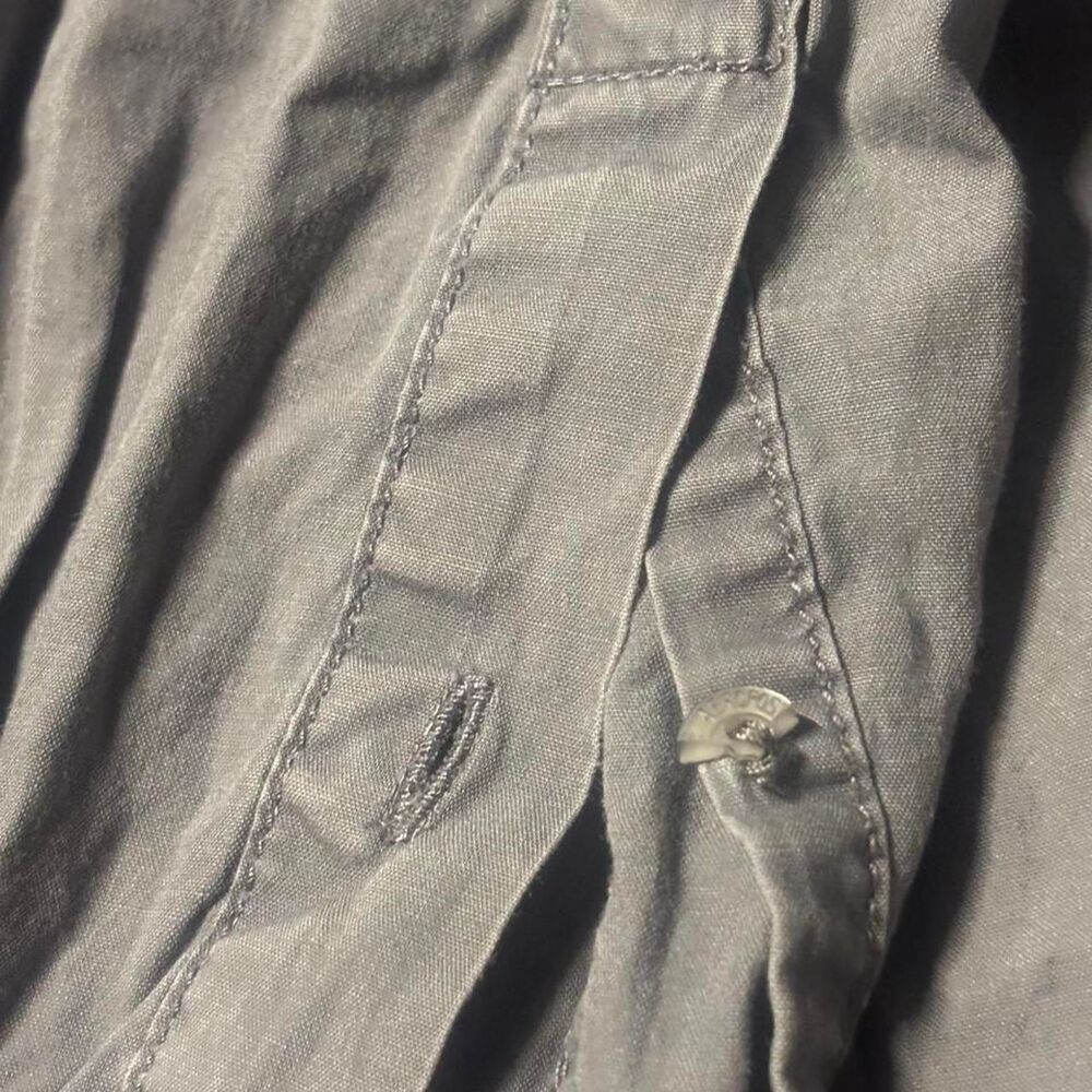 Aeropostale Women's Grey and Blue Shirt - Picture 5 of 7